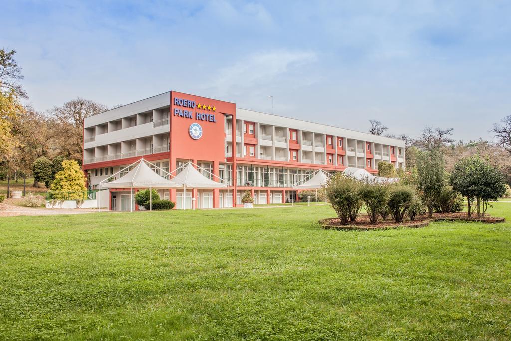 Roero Park Hotel Sommariva Perno Екстер'єр фото