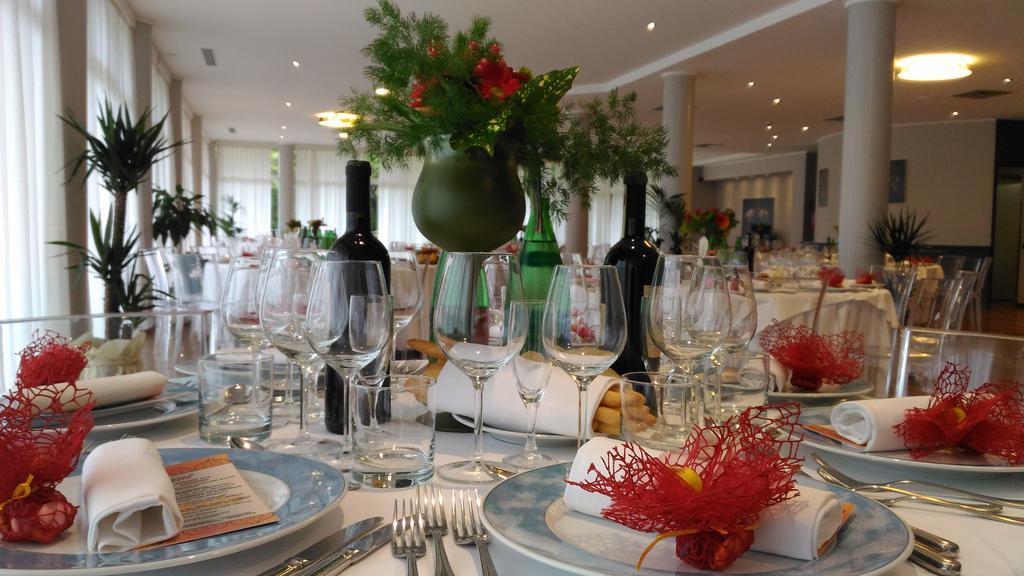 Roero Park Hotel Sommariva Perno Екстер'єр фото