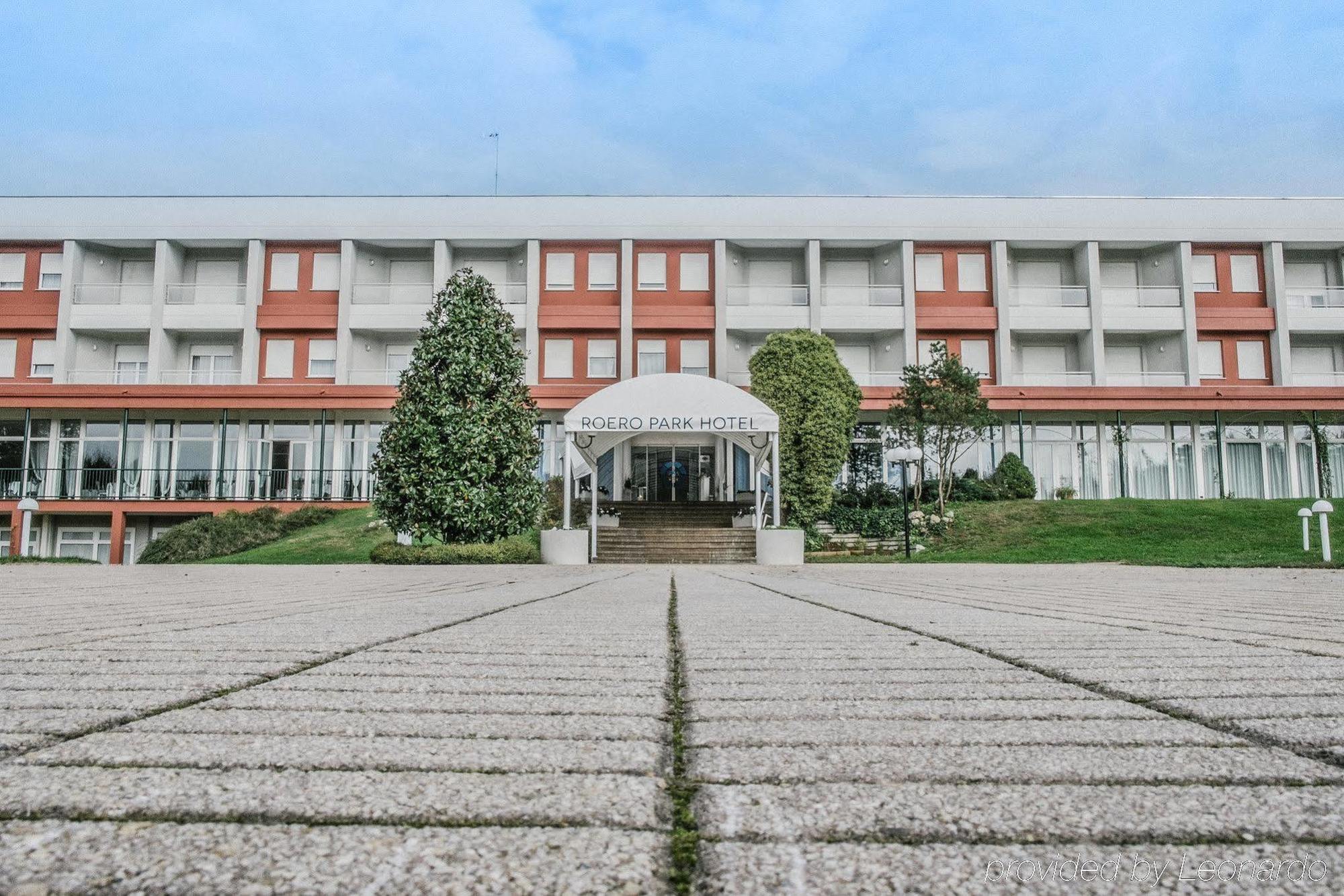 Roero Park Hotel Sommariva Perno Екстер'єр фото