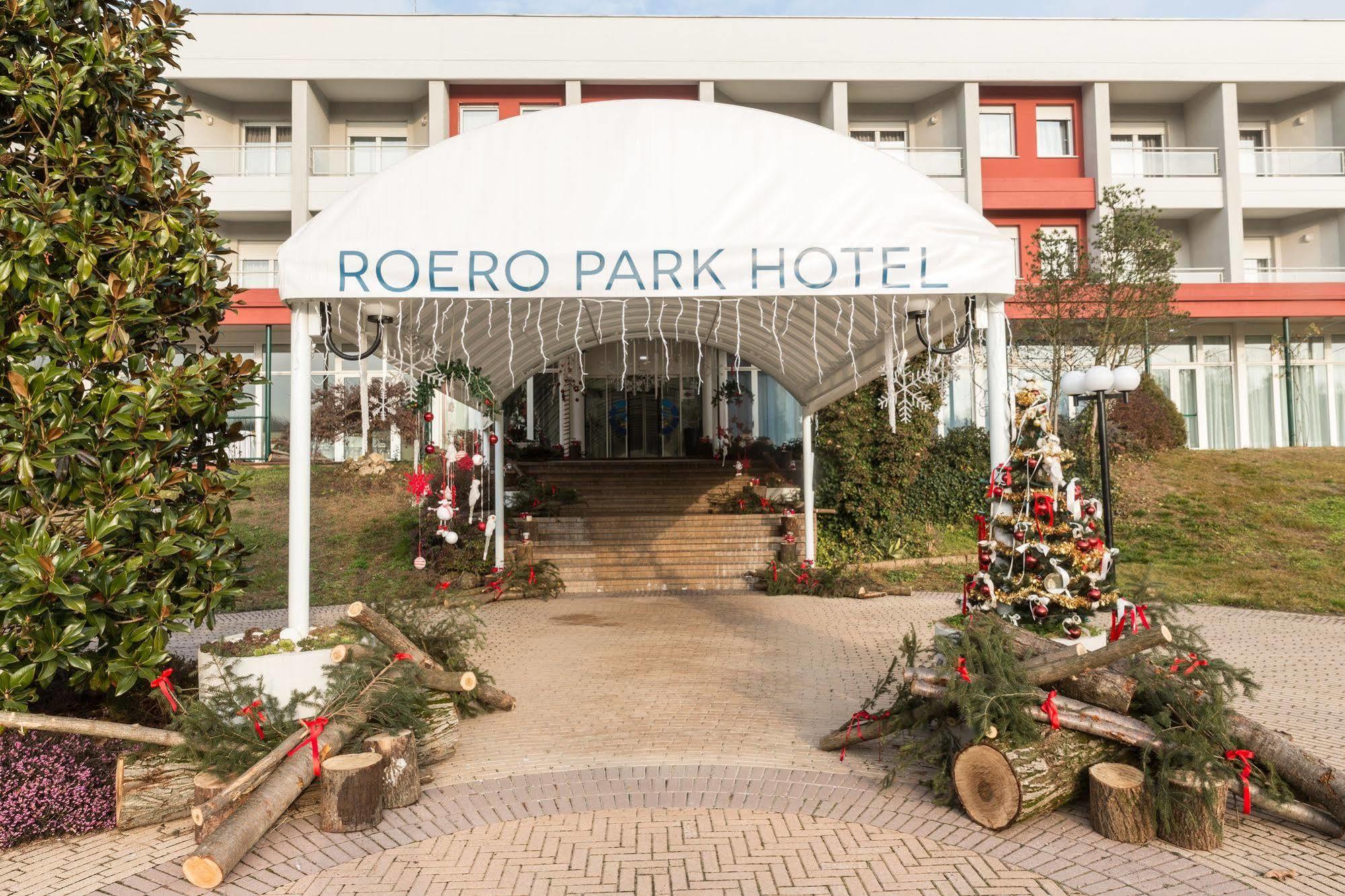 Roero Park Hotel Sommariva Perno Екстер'єр фото